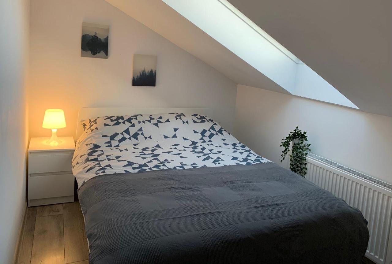 Апартаменти Apartament Pod Gwiazdami Острув-Велькопольський Екстер'єр фото